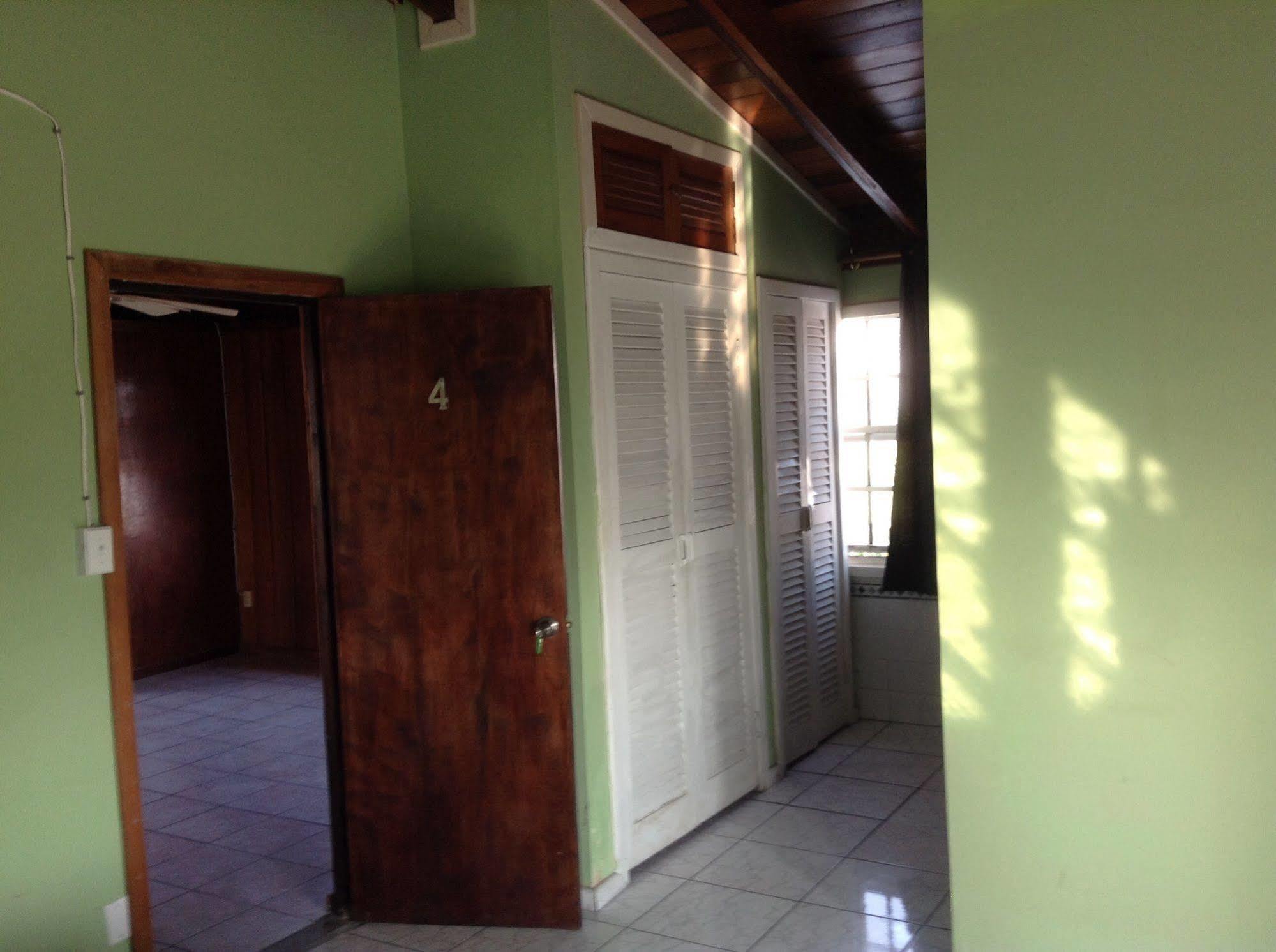 Amelia Guest House San Pedro  Esterno foto